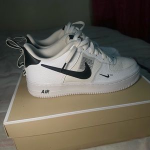 Nike Air Force 1s size 7 in boys